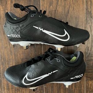 Nike Hyperdiamond 4 Elite
Softball Cleats Women's Size 8.5